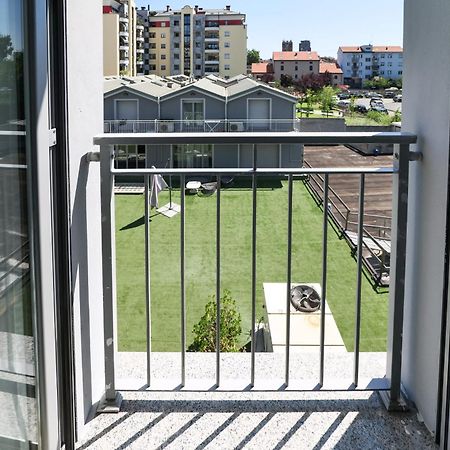 Primopiano - Bonomi Apartment มิลาน ภายนอก รูปภาพ