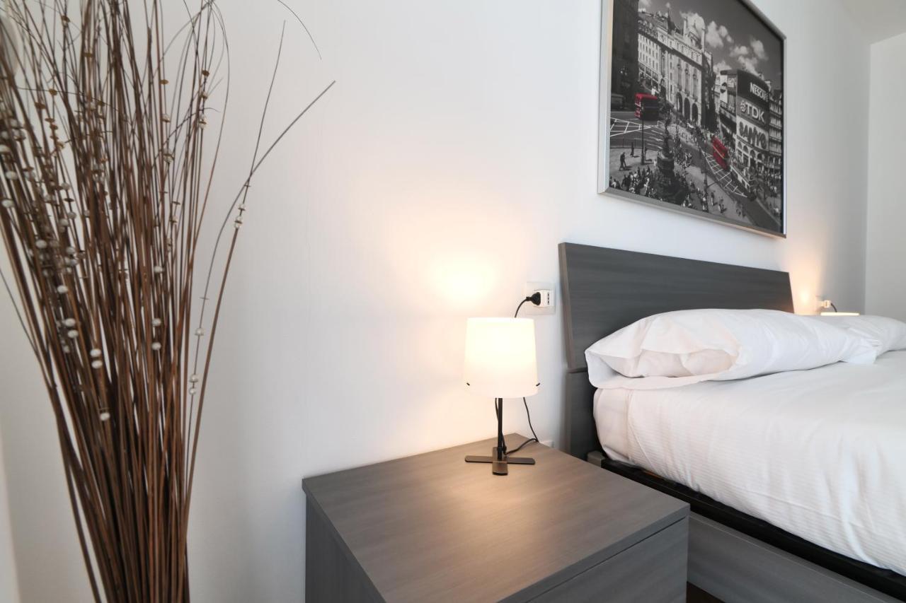 Primopiano - Bonomi Apartment มิลาน ภายนอก รูปภาพ