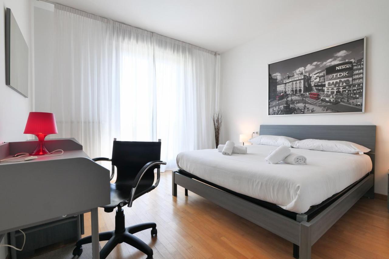 Primopiano - Bonomi Apartment มิลาน ภายนอก รูปภาพ