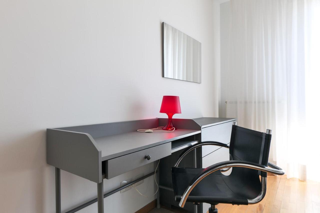 Primopiano - Bonomi Apartment มิลาน ภายนอก รูปภาพ